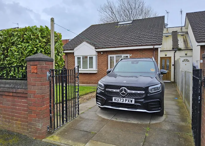 Bespoke Bungalow Salford Quays - Garden, Wifi And Parking